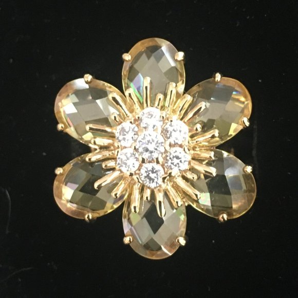 Ariella Collection Stone Flower Ring - Yellow - Picture 3 of 8